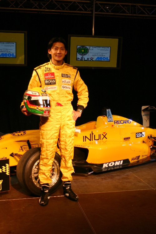 Ho-Pin Tung en JB Racing